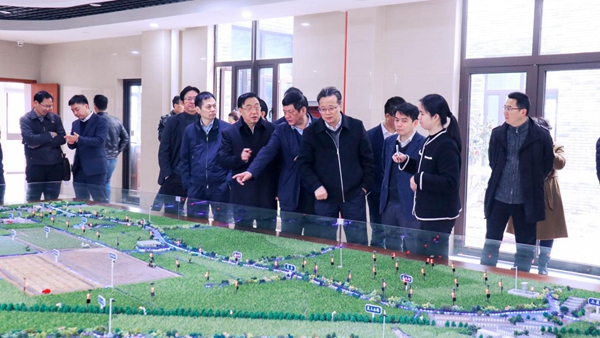 �����r�I���ֻ�չ�d